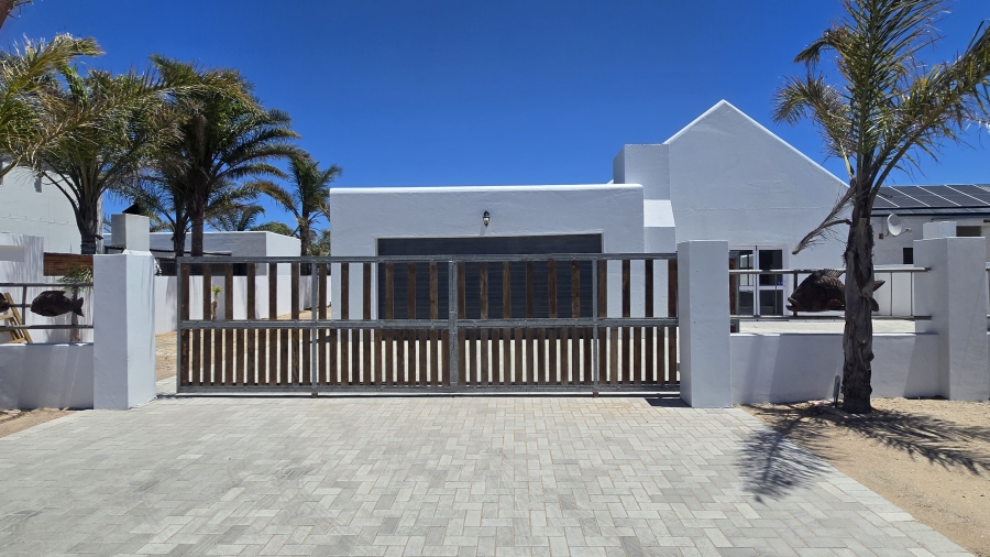 3 Bedroom Property for Sale in Laaiplek Western Cape